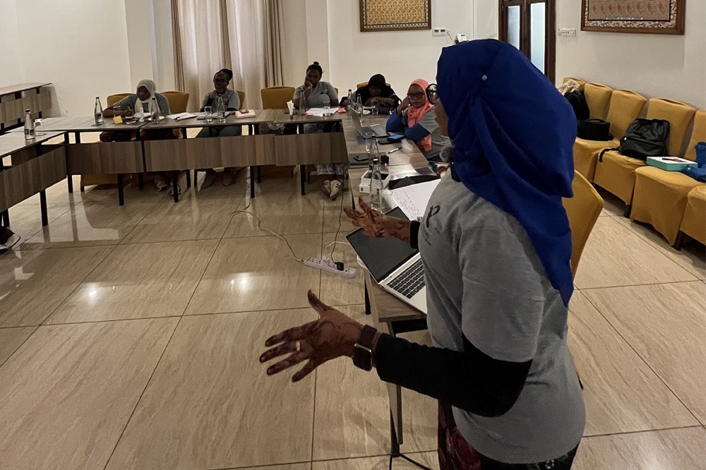 Multi-stakeholder policy dialogue forum